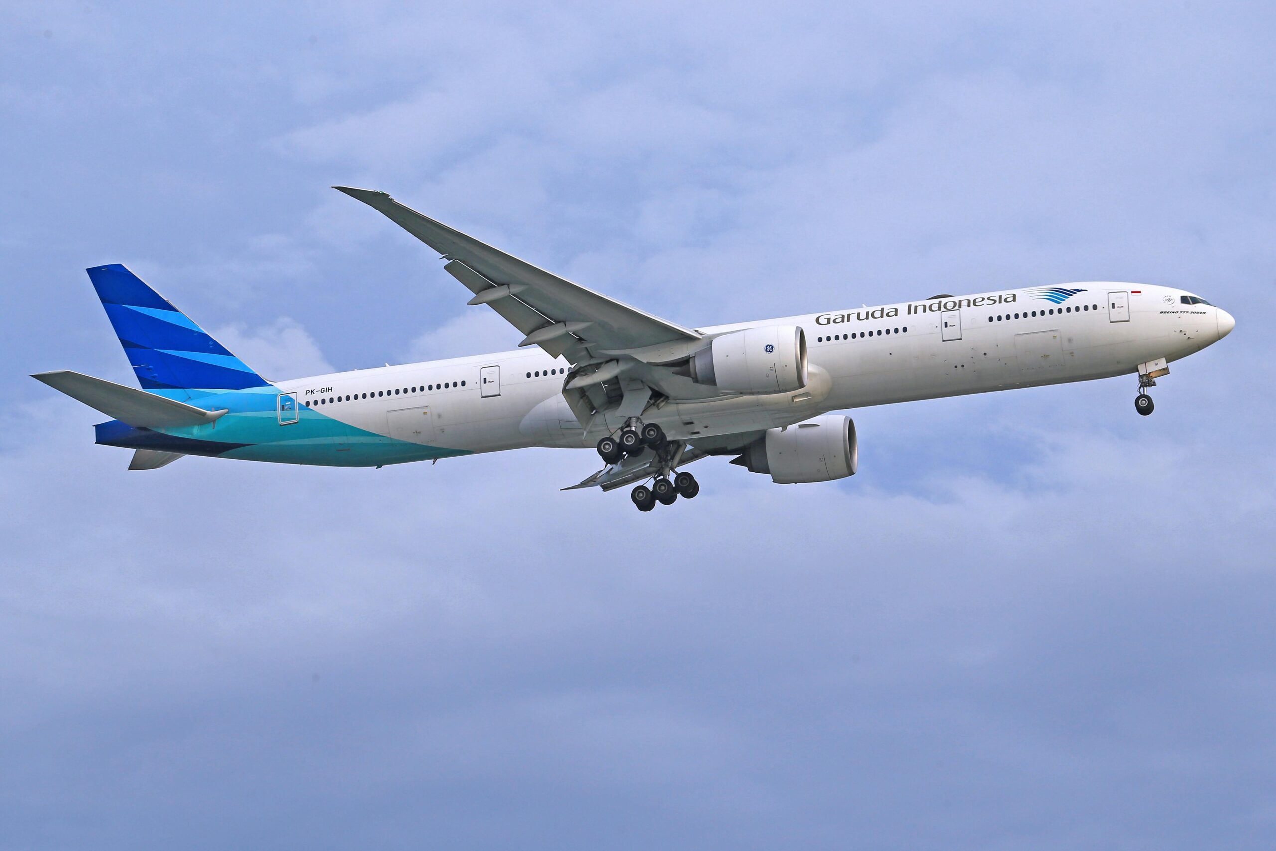 Cara & Requirements to become the newest Garuda Indonesia flight attendant