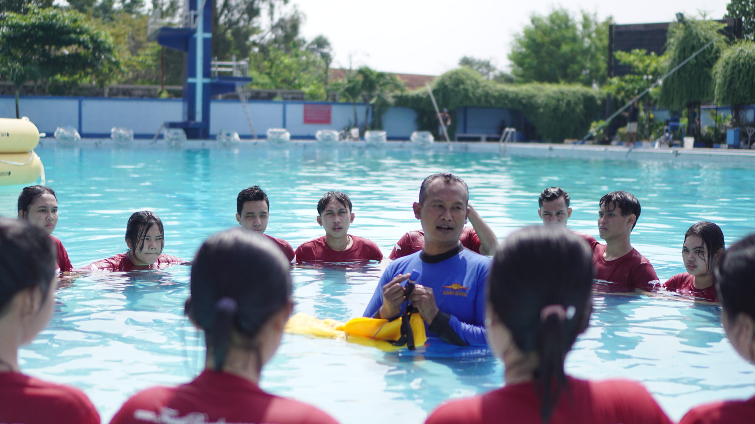 Advantages and Disadvantages of Being a Flight Attendant